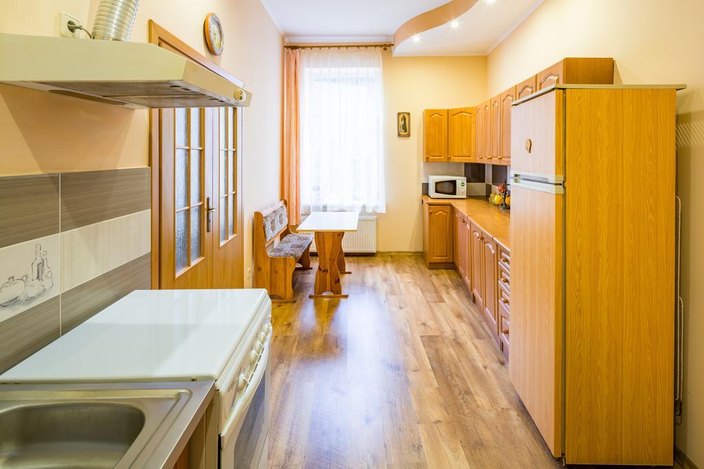 Appartamento Rynok Square 5 Зі Світлом! Leopoli Esterno foto